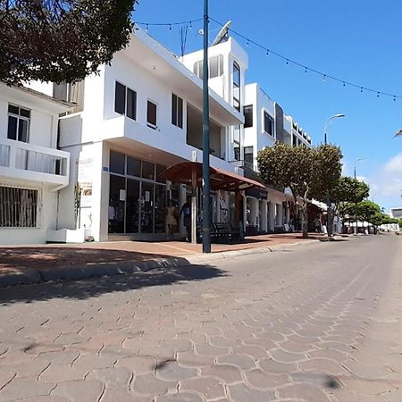 Historico Hostal Elizabeth Puerto Ayora  Exterior foto